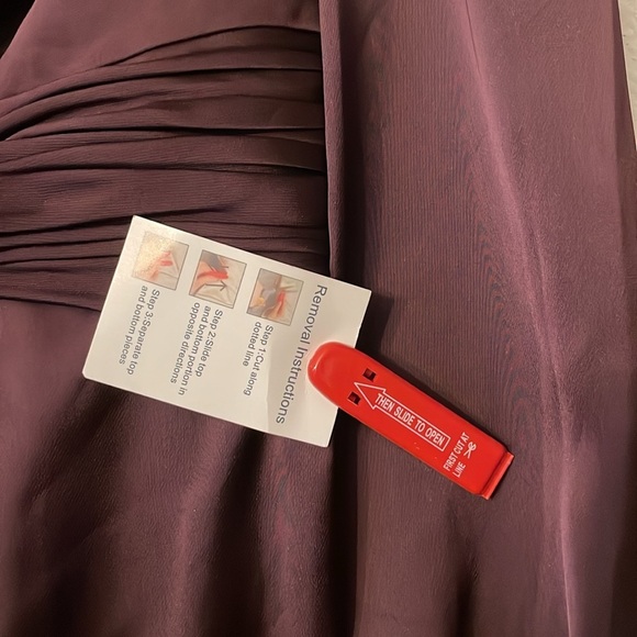 NWT Mac Duggal Elegant Purple Satin Women's Sleepwear Size 0, 2 12 - Picture 6 of 12